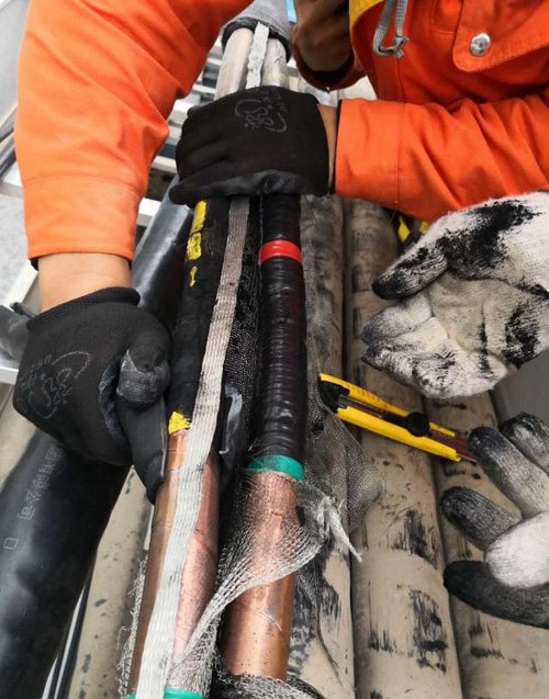 ��|���^���}